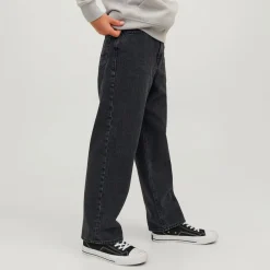 Pants & Jeans><noscript><img width=