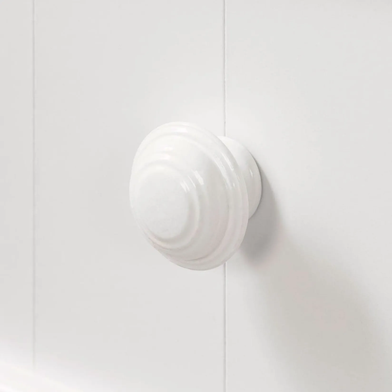 Sale Angel Changing Table - Pure White Changing Tables