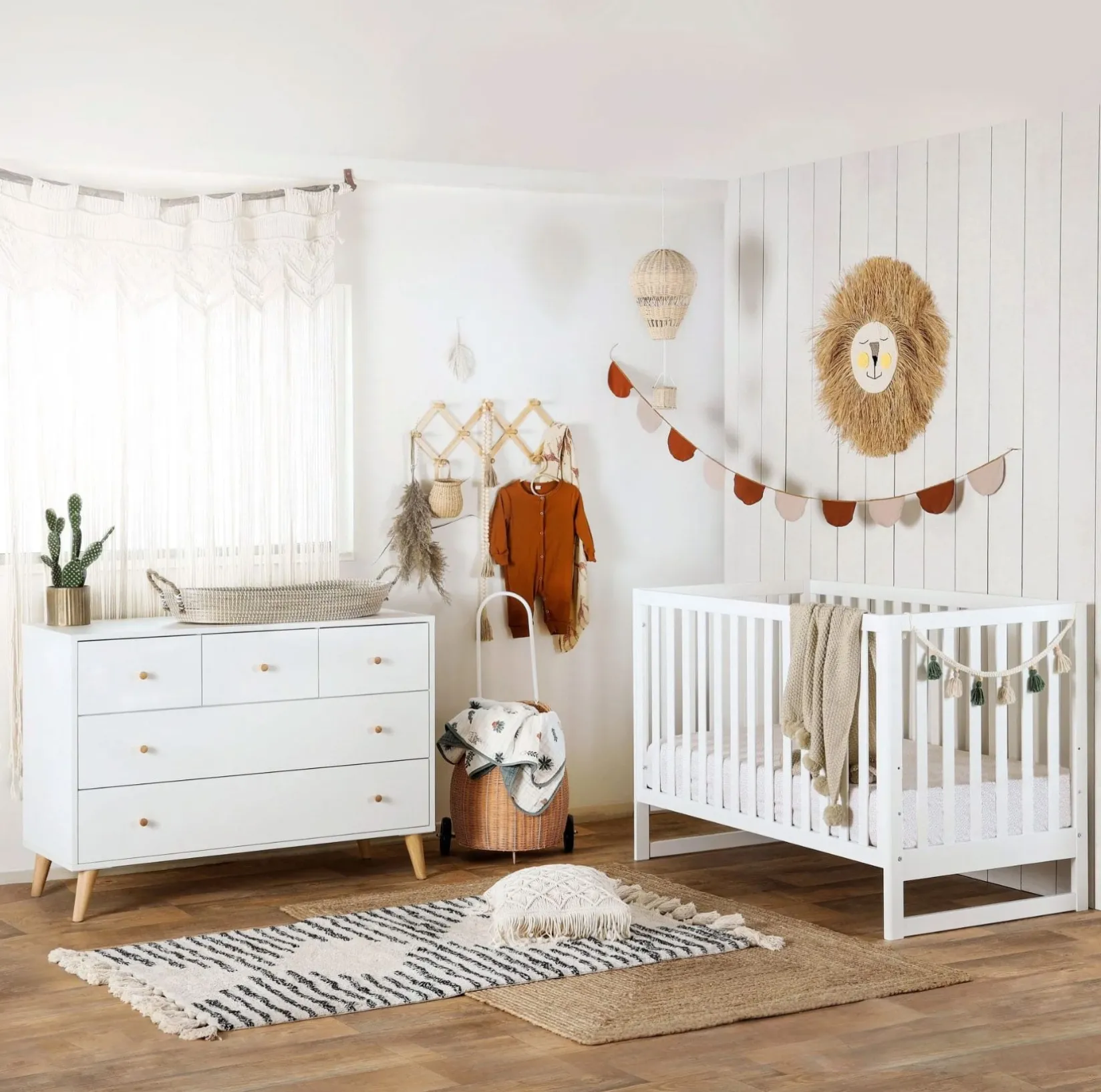 Cribs & Mattresses|Cribs & Mattresses>Dadada Baby Austin 3-In-1 Convertible Crib - White