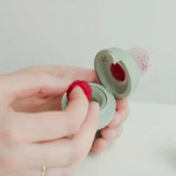 Clearance Baby Feeder - Ivory Kids Cleaning & Food Preparation|Food Preparation