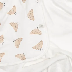 Blankets|Blankets><noscript><img width=