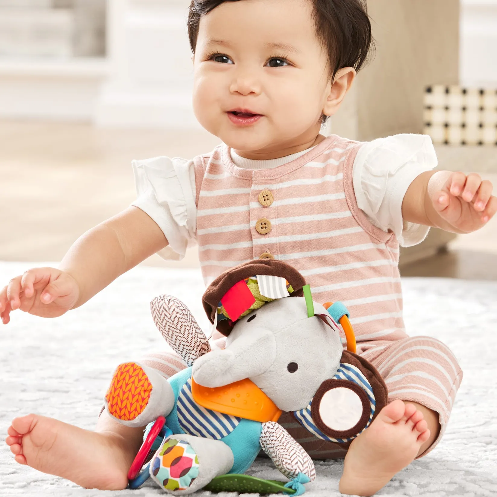 Stroller & Car Seat Toys|Developmental Toys>Skip Hop Bandana Buddies Activity Toy - Elephant