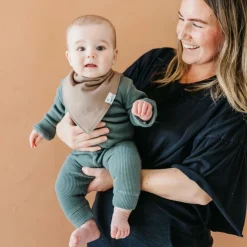 Bibs|Breastfeeding><noscript><img width=