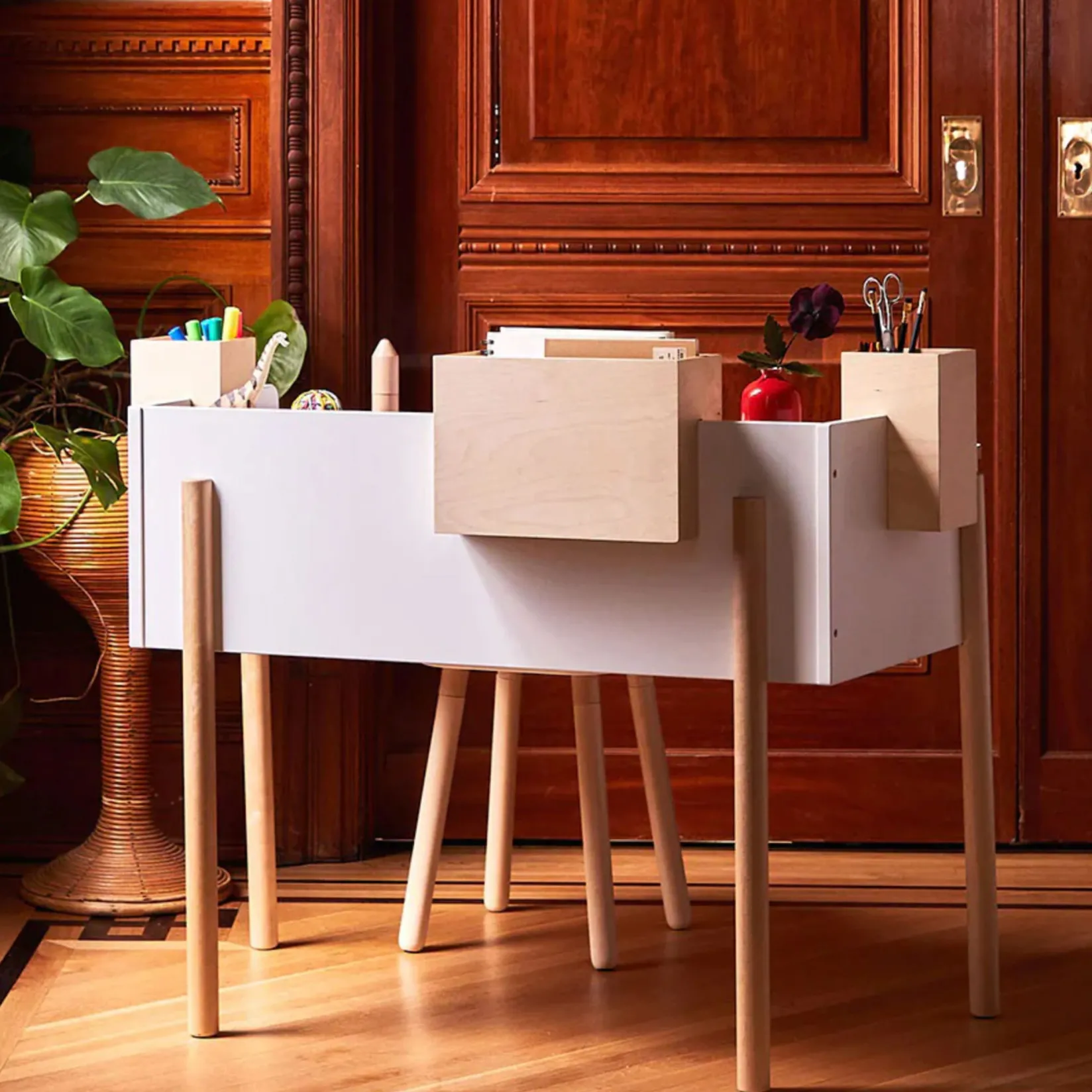 Desk>Oeuf Brooklyn Desk - White/Natural