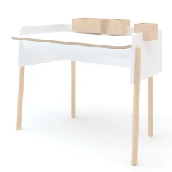 Desk><noscript><img width=