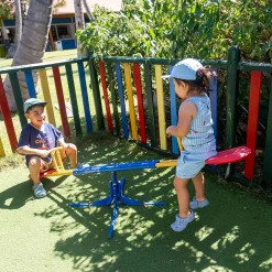 Tops><noscript><img width=