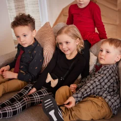 Tops><noscript><img width=