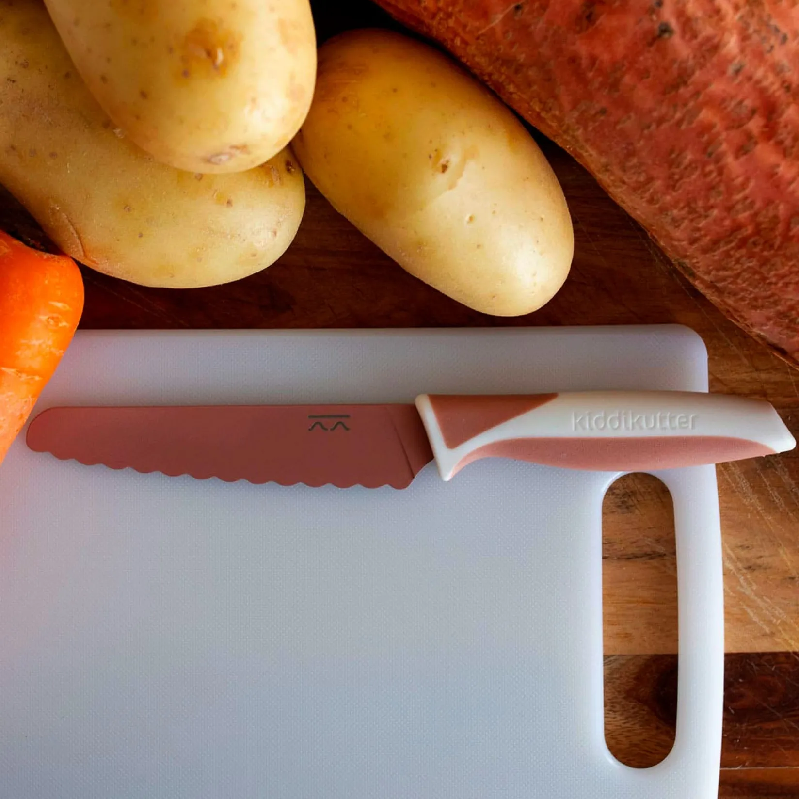 Breastfeeding|Tableware>Kiddikutter Child Safe Knife - Pink