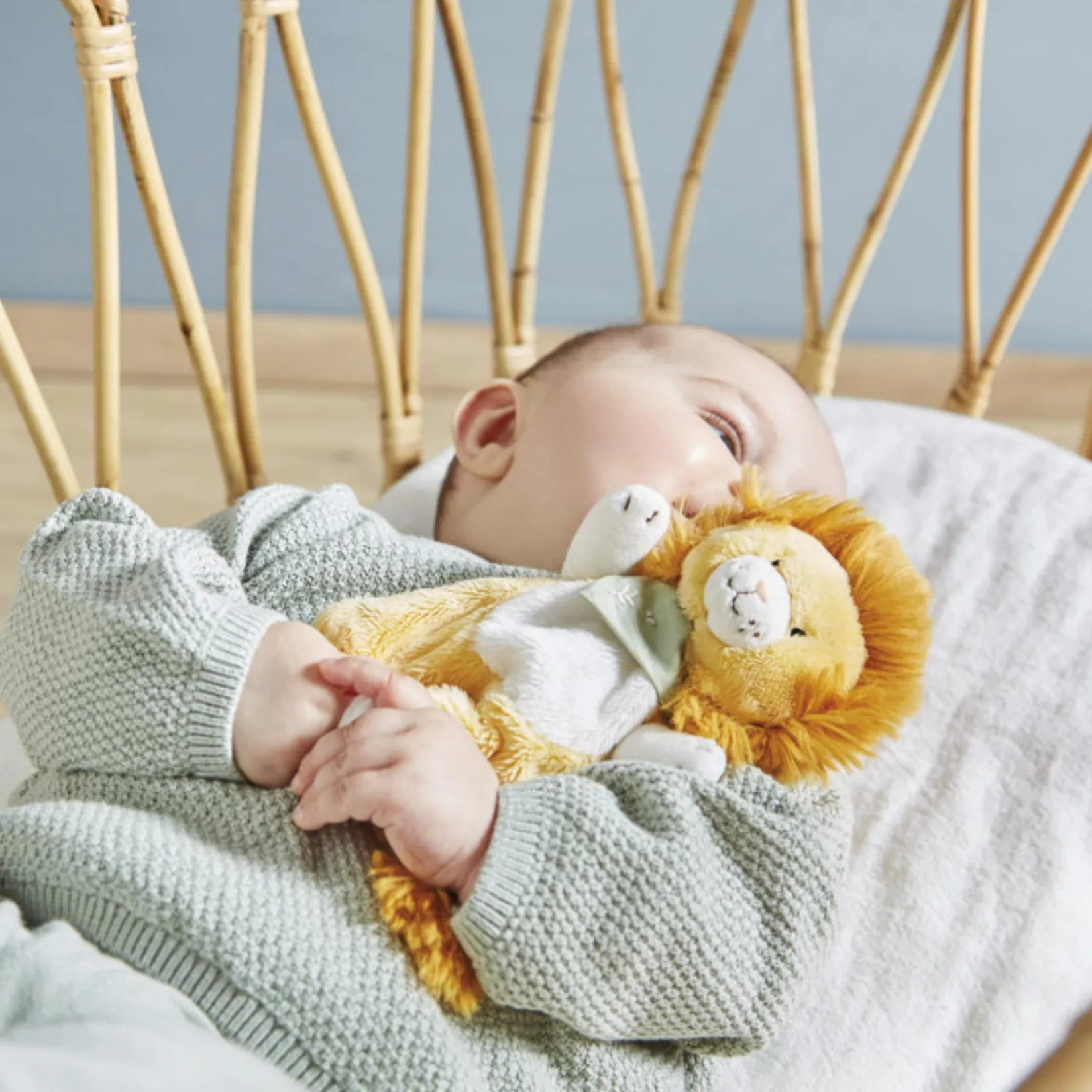 Developmental Toys>Kaloo Comforter Nougat Lion