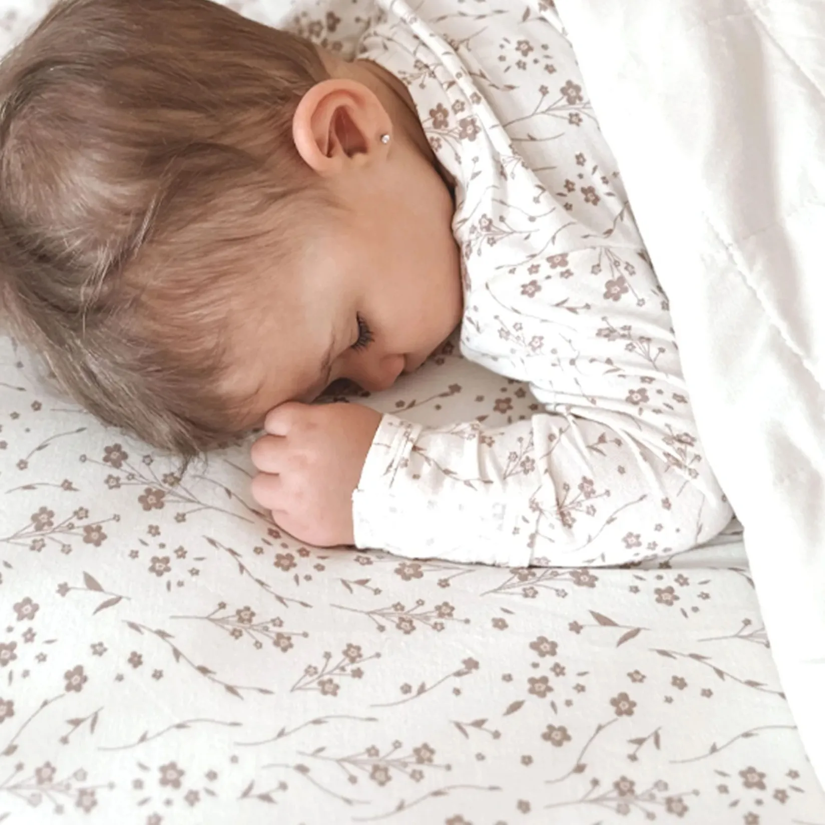 Hot Crib Sheet - Posie Kids Sheets|Bedding