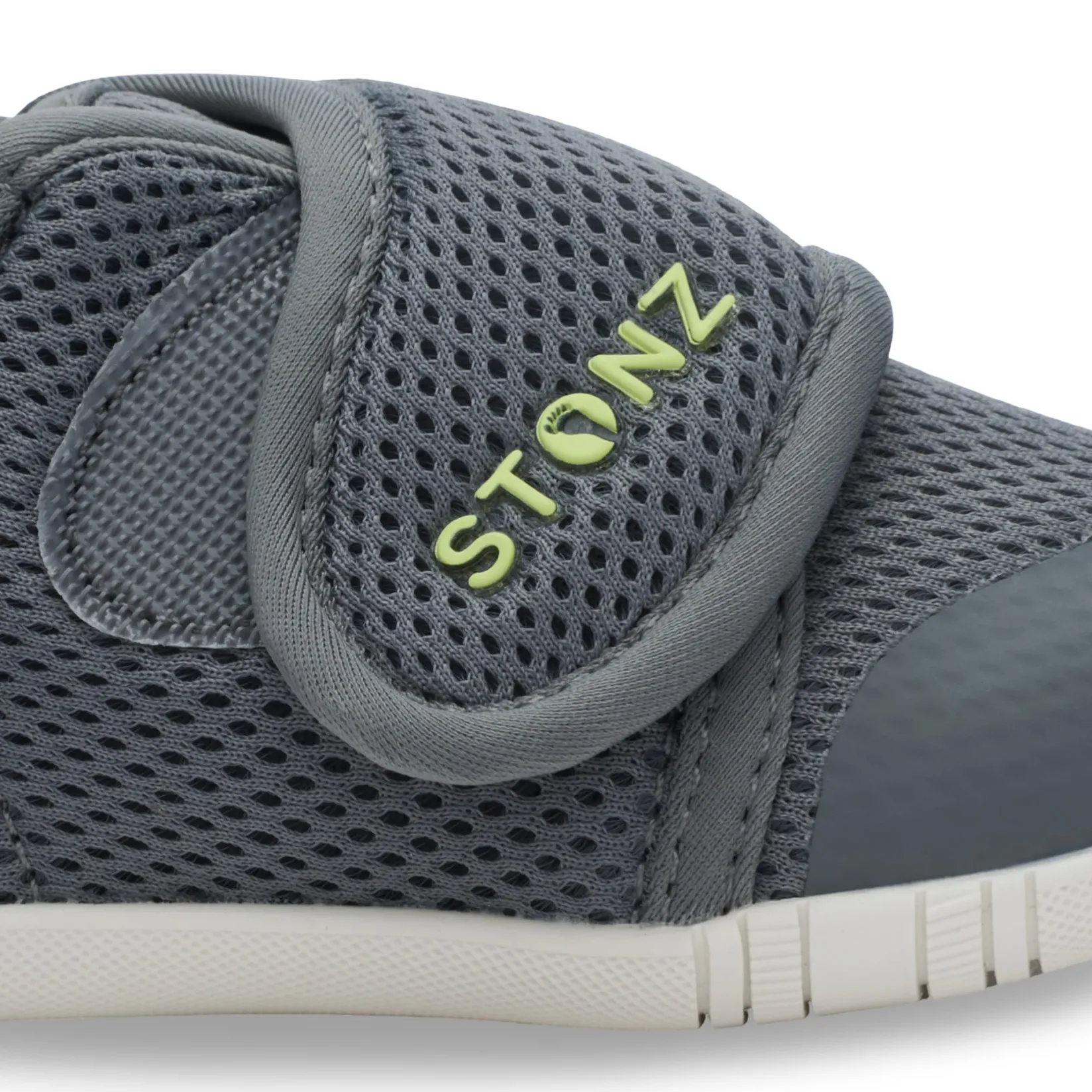 Shoes>Stonz Cruiser Shoe Size 4-7 Charcoal