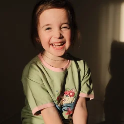 Tops><noscript><img width=