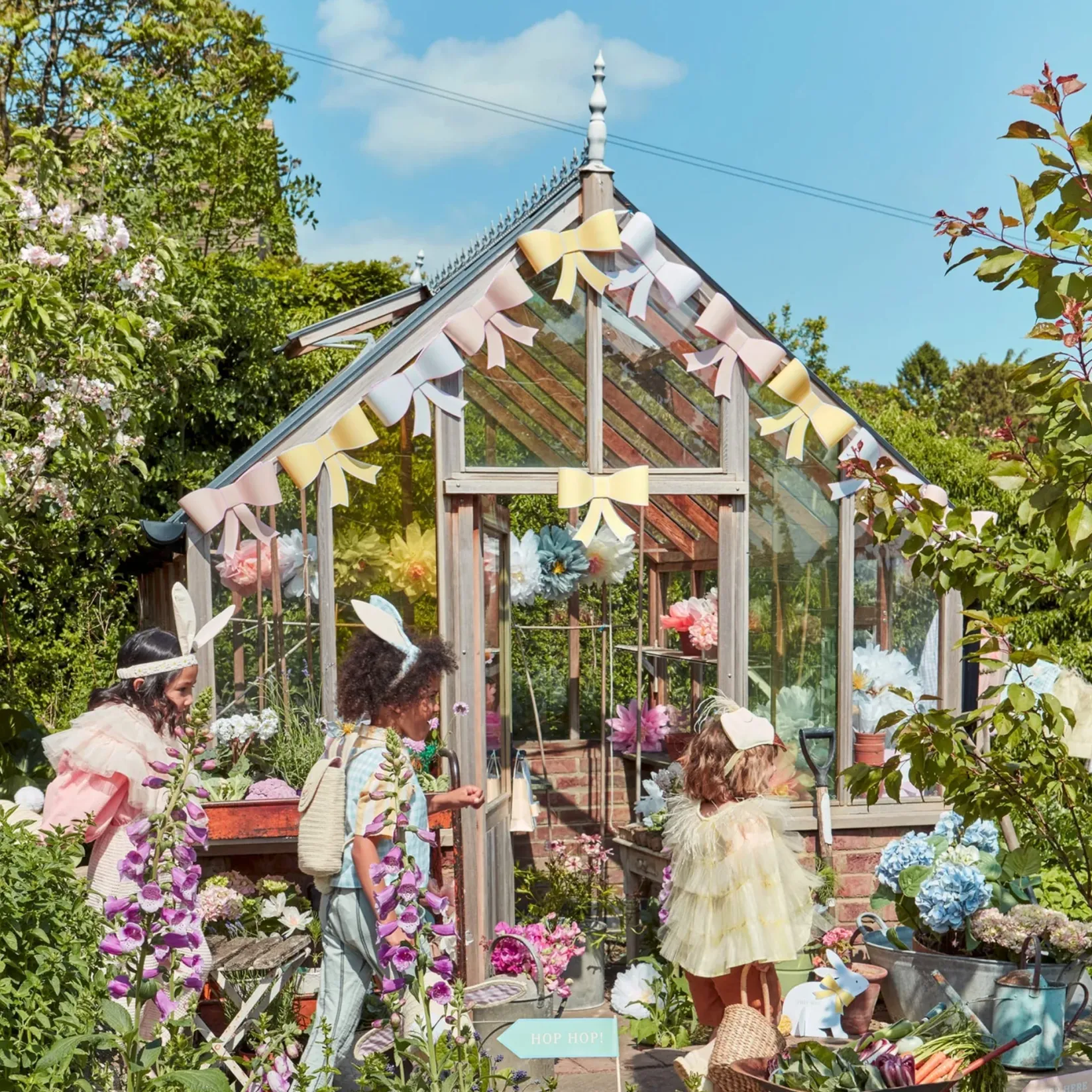 New 3D Paper Bow Garland Party Supplies