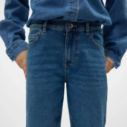 Pants & Jeans><noscript><img width=