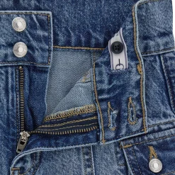 Skirts><noscript><img width=