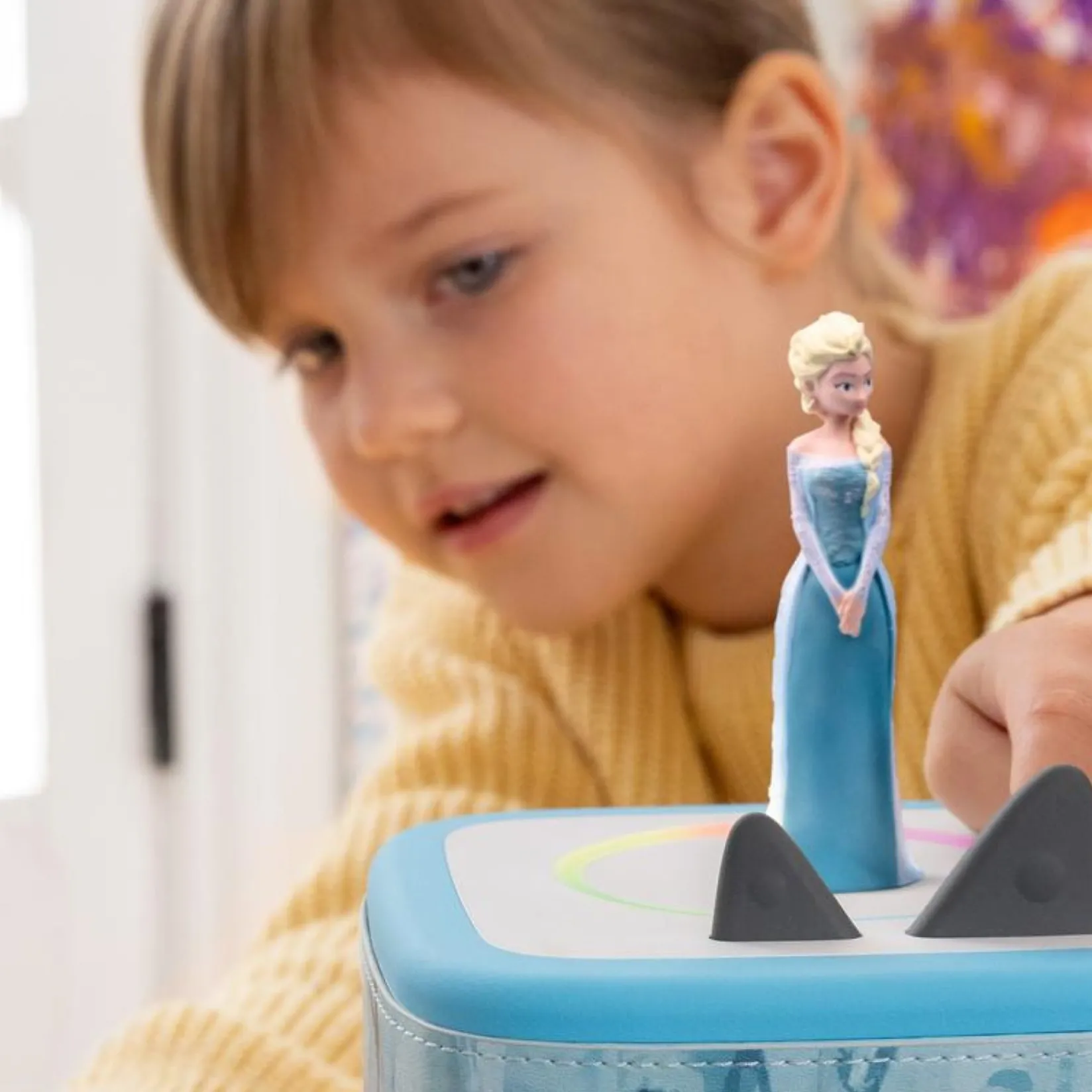 Motorized & Electronic>Tonies Disney Frozen Elsa Tonie Figurine (English)