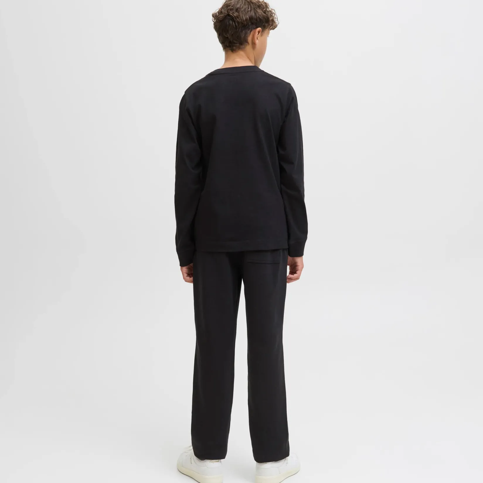 New EMB T-shirt 8-14 years Kids/BOY Tops