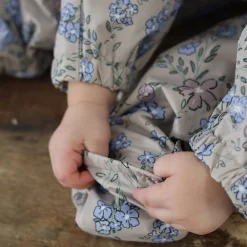 Outerwear><noscript><img width=