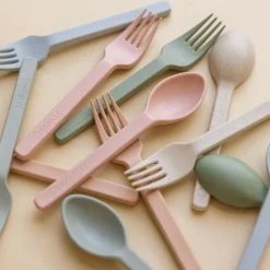 Breastfeeding|Tableware><noscript><img width=