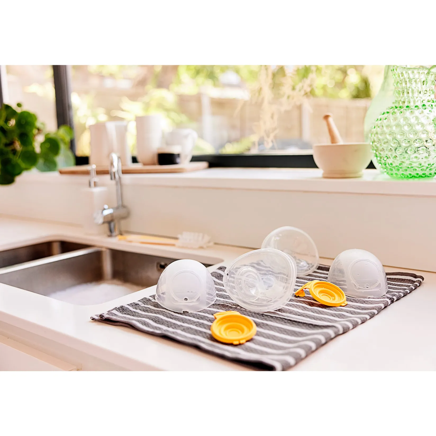 Breast Pumps|Breastfeeding>Medela Freestyle® Hands-Free Breast Pump