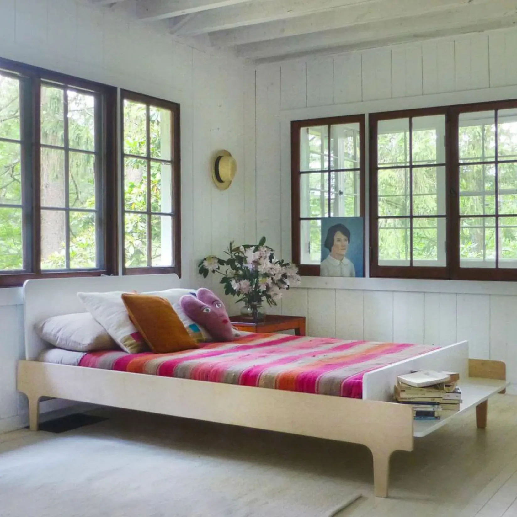 New Full Bed River Wht Nat Twin, Full & Queen Beds