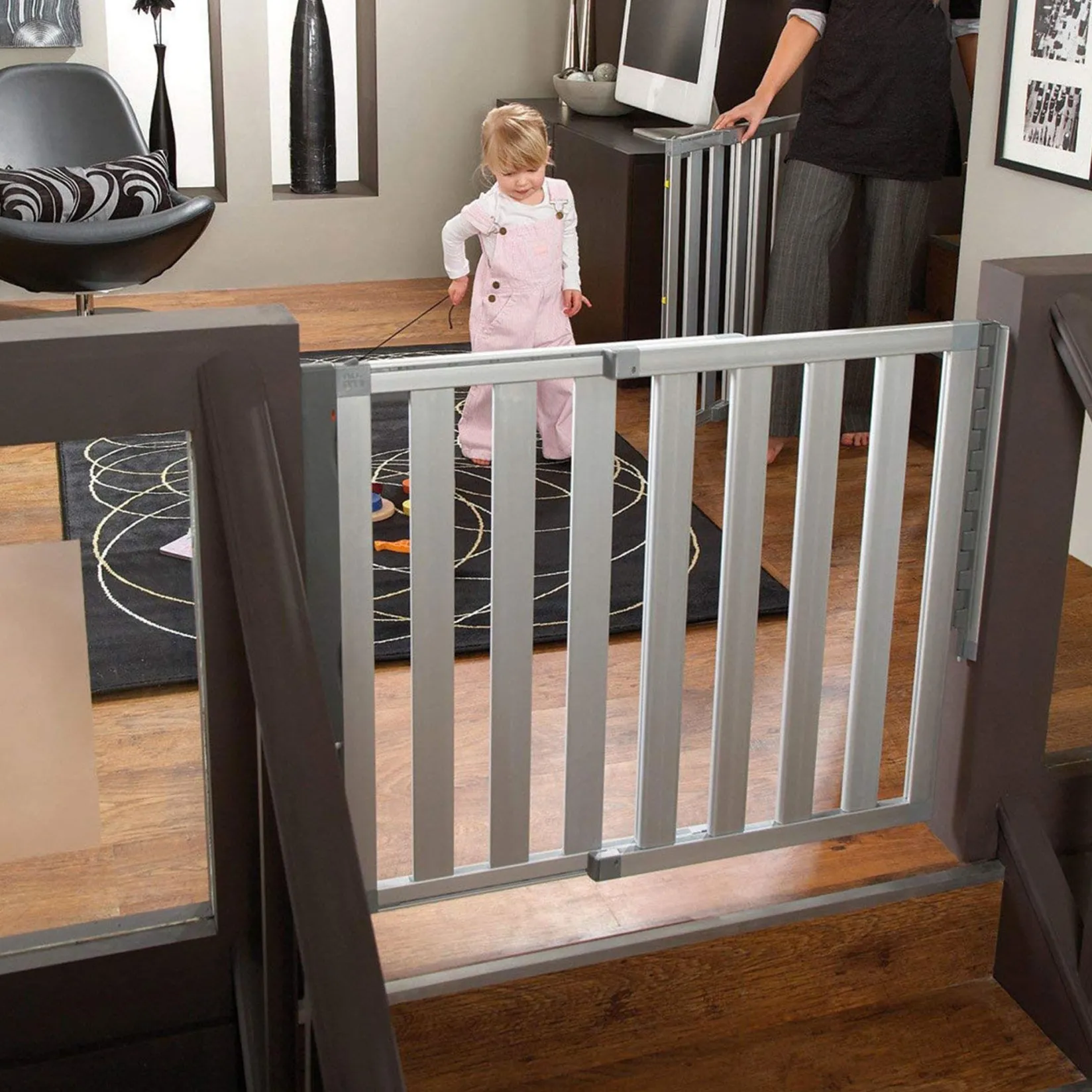 Gates & Safety>Munchkin Gate Loft Aluminum
