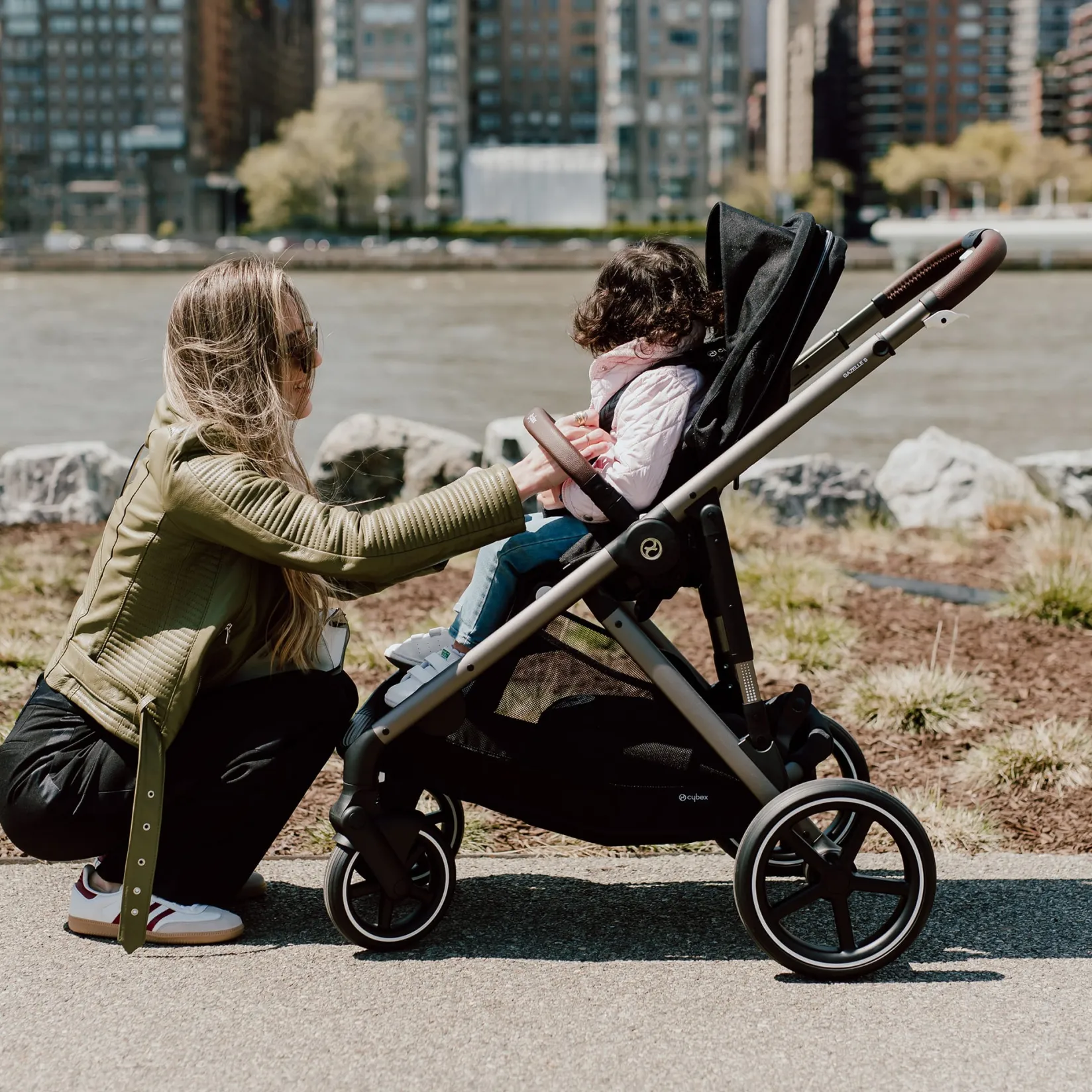New Gazelle S Stroller - Taupe Frame with Moon Black Seat Kids Strollers|Strollers & Trailers