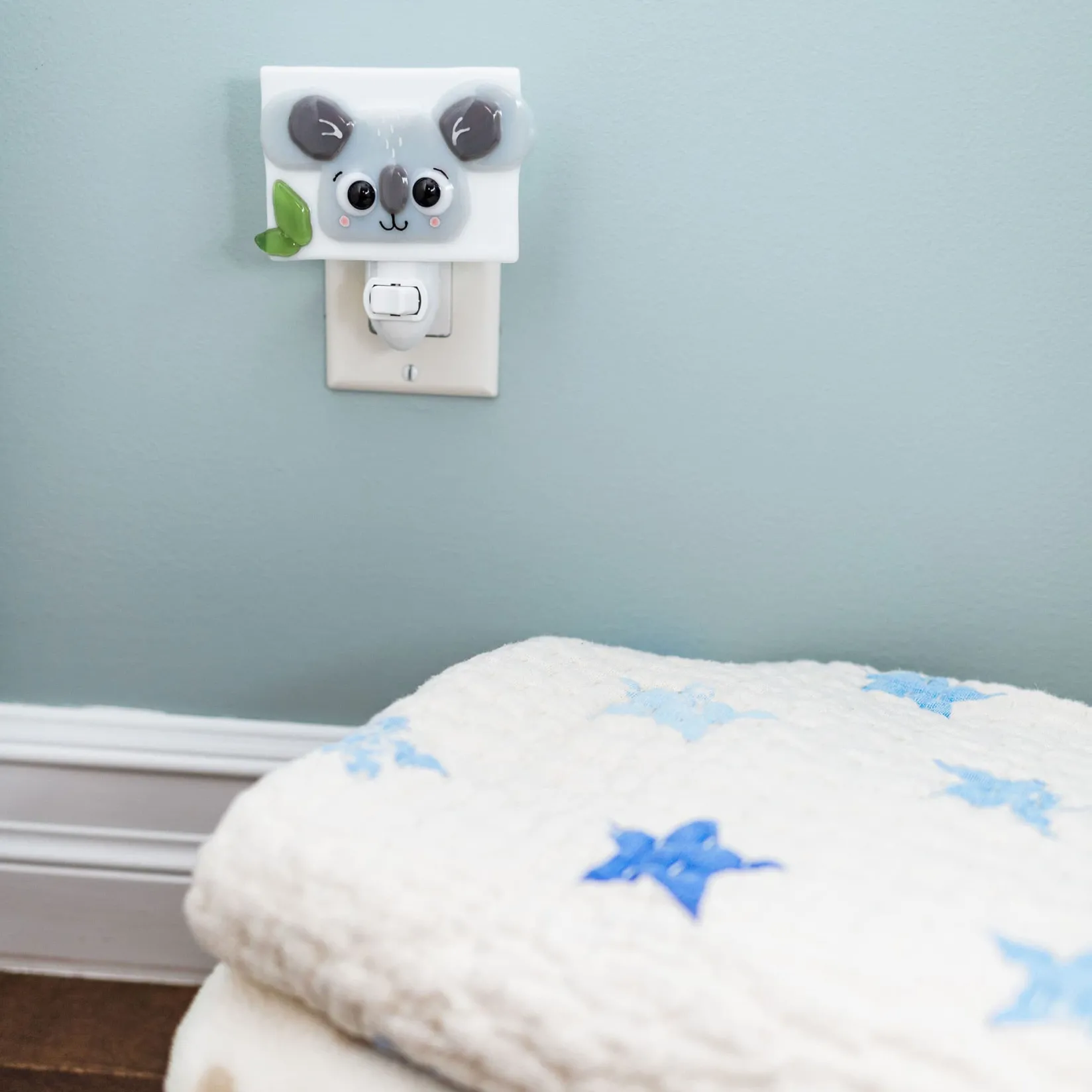 Decorative Objects|Nightlights>Veille sur Toi Glass Nightlight - Billie The Koala