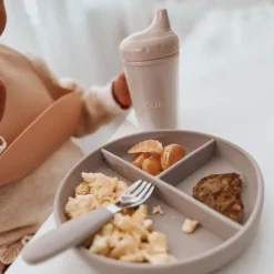 Breastfeeding|Tableware><noscript><img width=