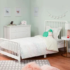 Twin, Full & Queen Beds><noscript><img width=