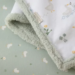 Blankets|Blankets><noscript><img width=