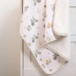 Blankets|Blankets><noscript><img width=