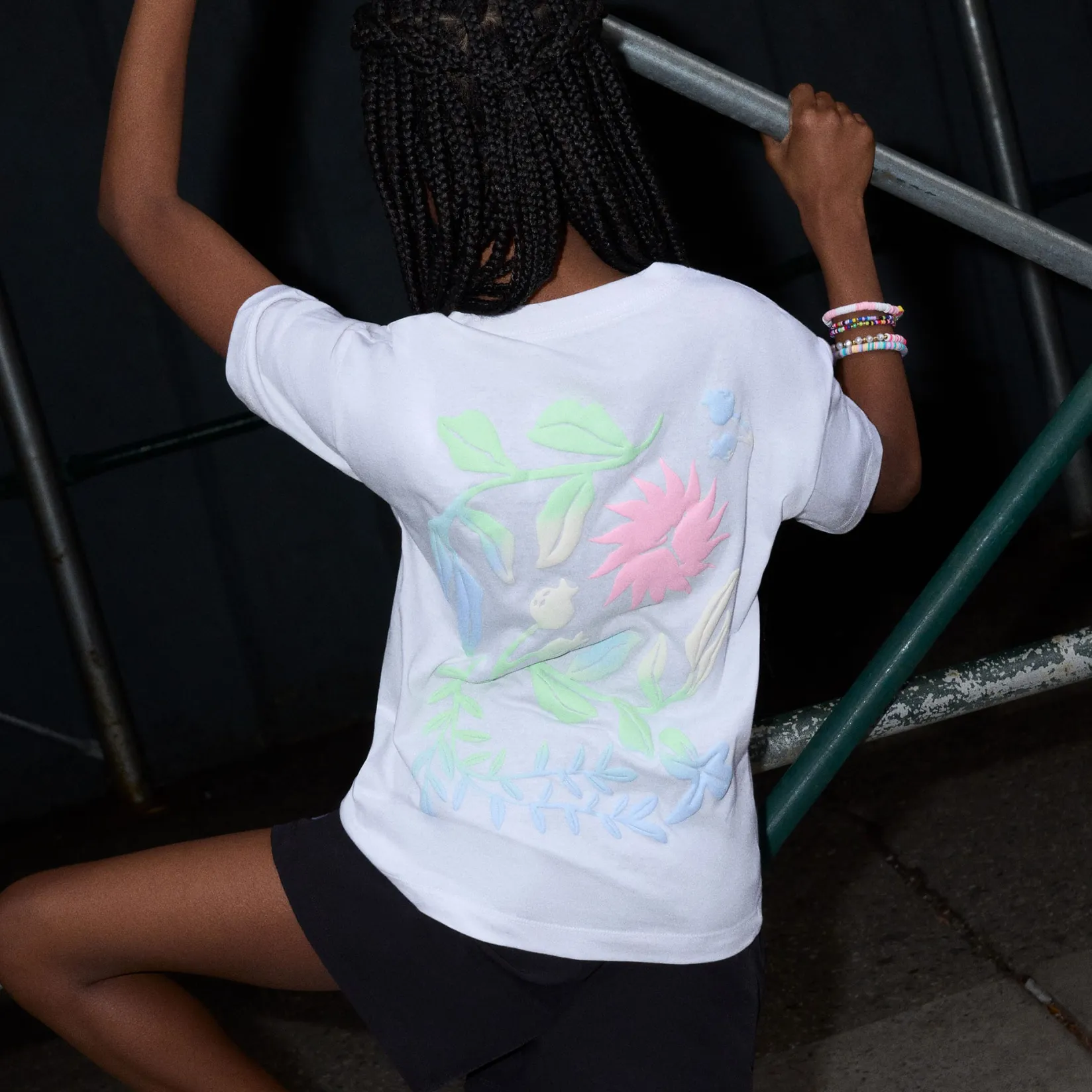 Sportswear|Tops>Jordan Puff Floral T-shirt 7-16y White