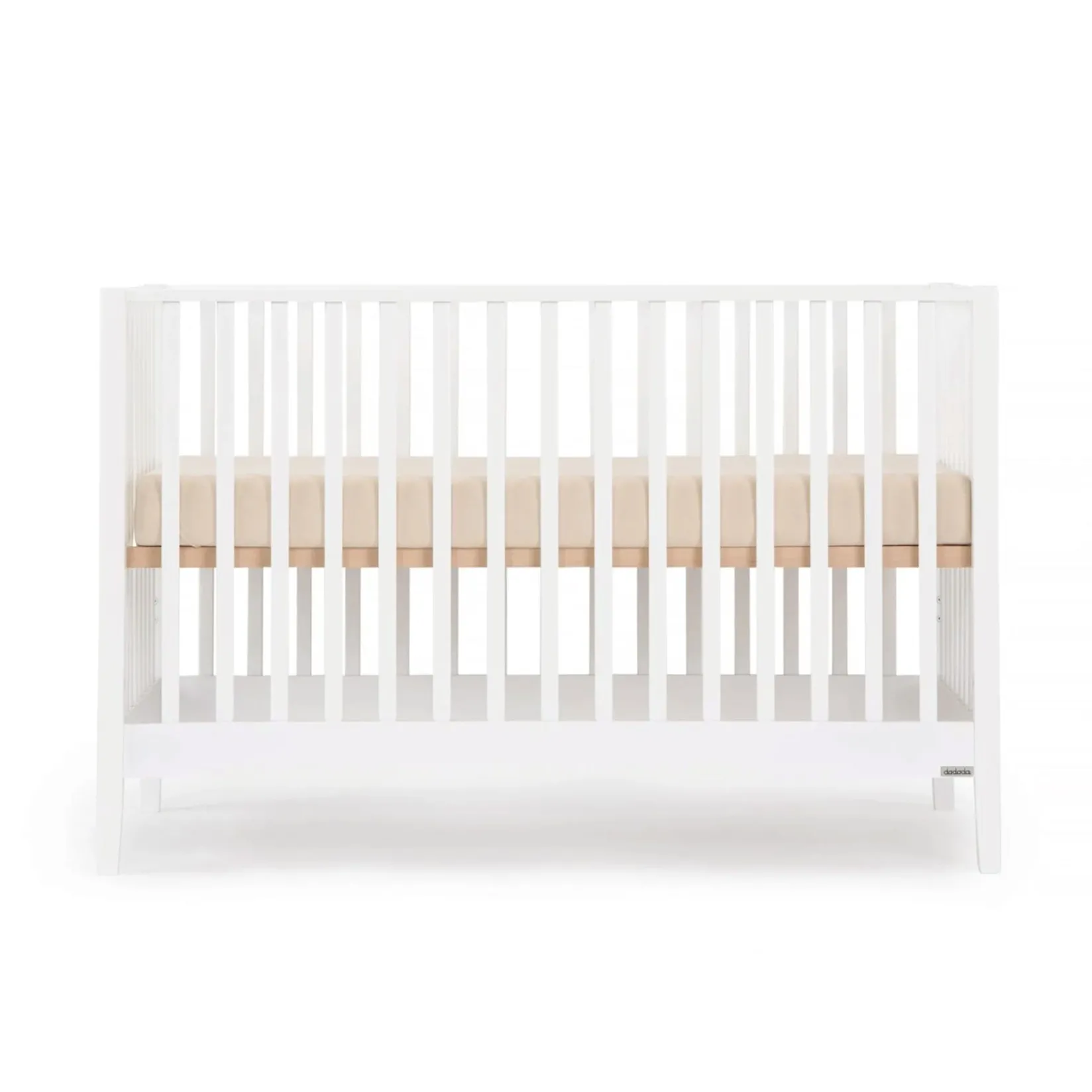 Cribs & Mattresses|Cribs & Mattresses>Dadada Baby Lala 3-In-1 Convertible Crib - White
