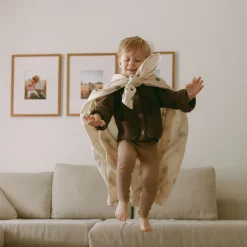 Throws|Blankets><noscript><img width=