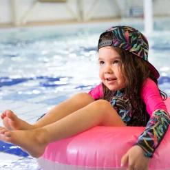 Swimsuits><noscript><img width=