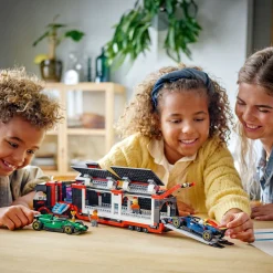 New City F1® Truck with RB20 & AMR24 F1® Cars Kids Assembly & Construction