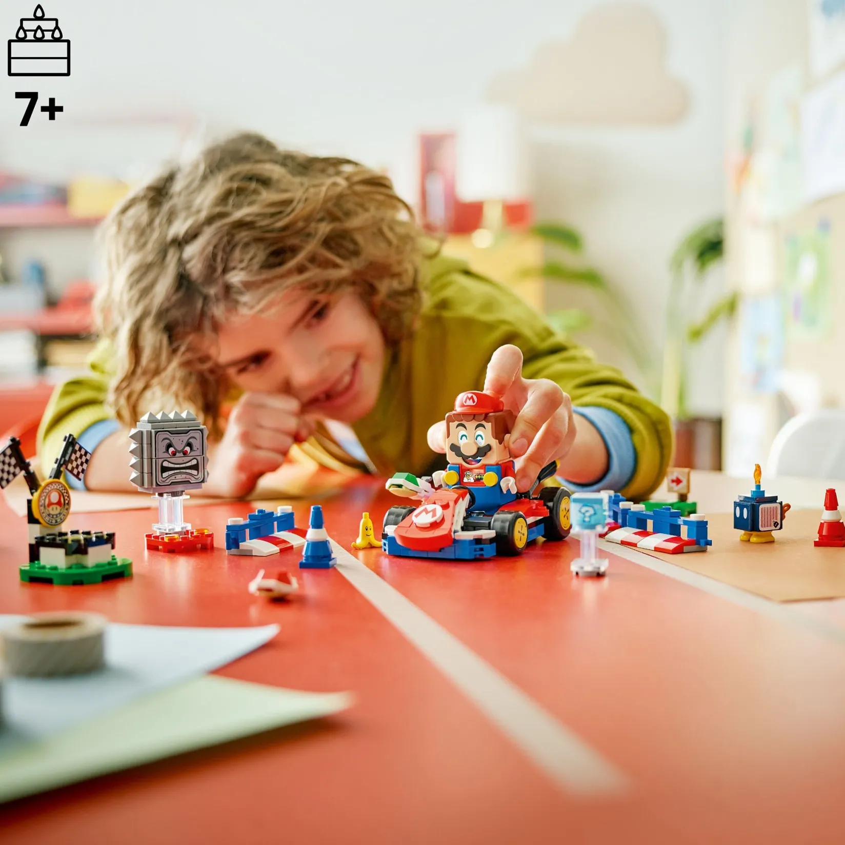 Assembly & Construction>LEGO® Super Mario™: Mario Kart™ – Interactive Mario™ & Standard Kart