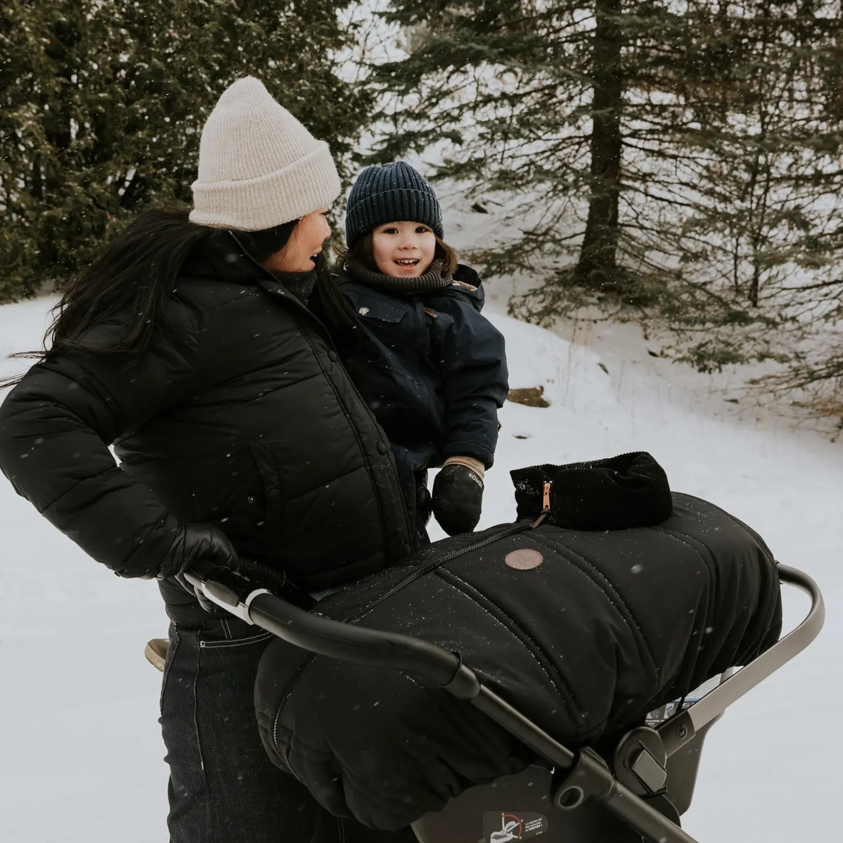 Outdoors & Travel|Blankets>Petit Coulou Light Car Seat Cover - Black