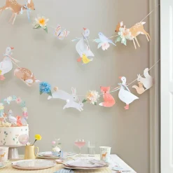 New Little Animals Garland Set Party Supplies