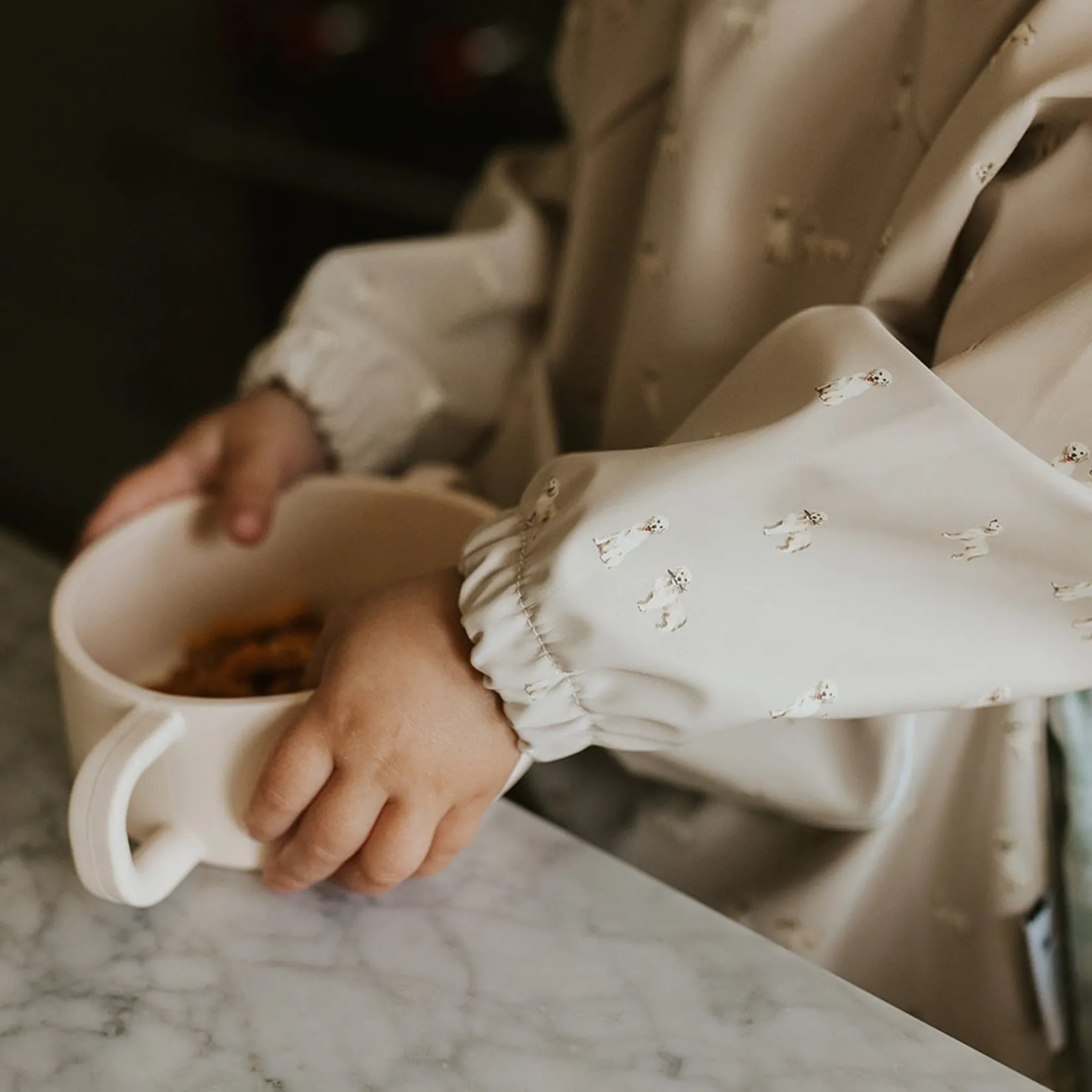 Breastfeeding|Bibs>Micasso Long-sleeved Bib with integrated pocket 6-24m -Dogs