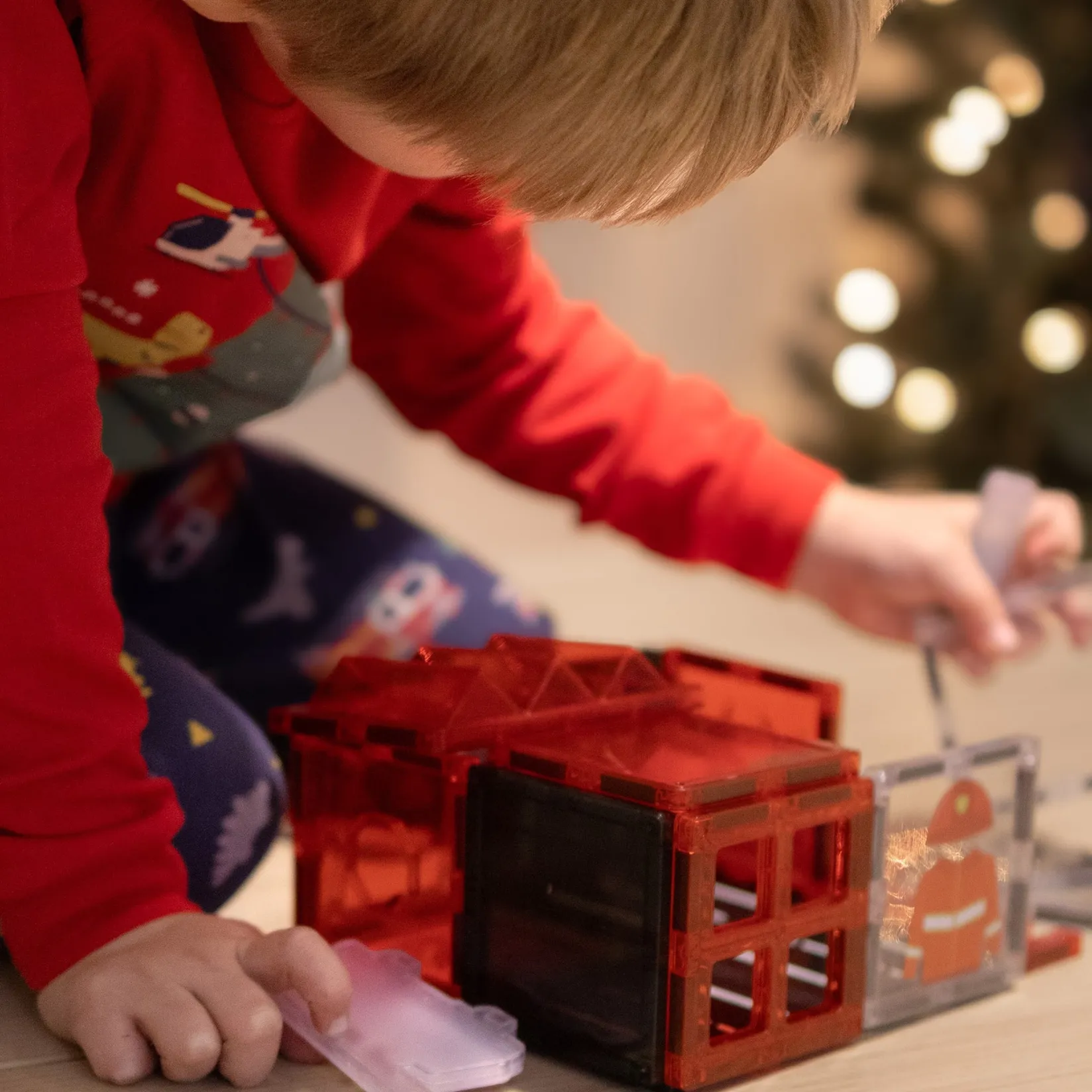 Assembly & Construction>Bebe Confort Magnetic Tiles - Firefighters