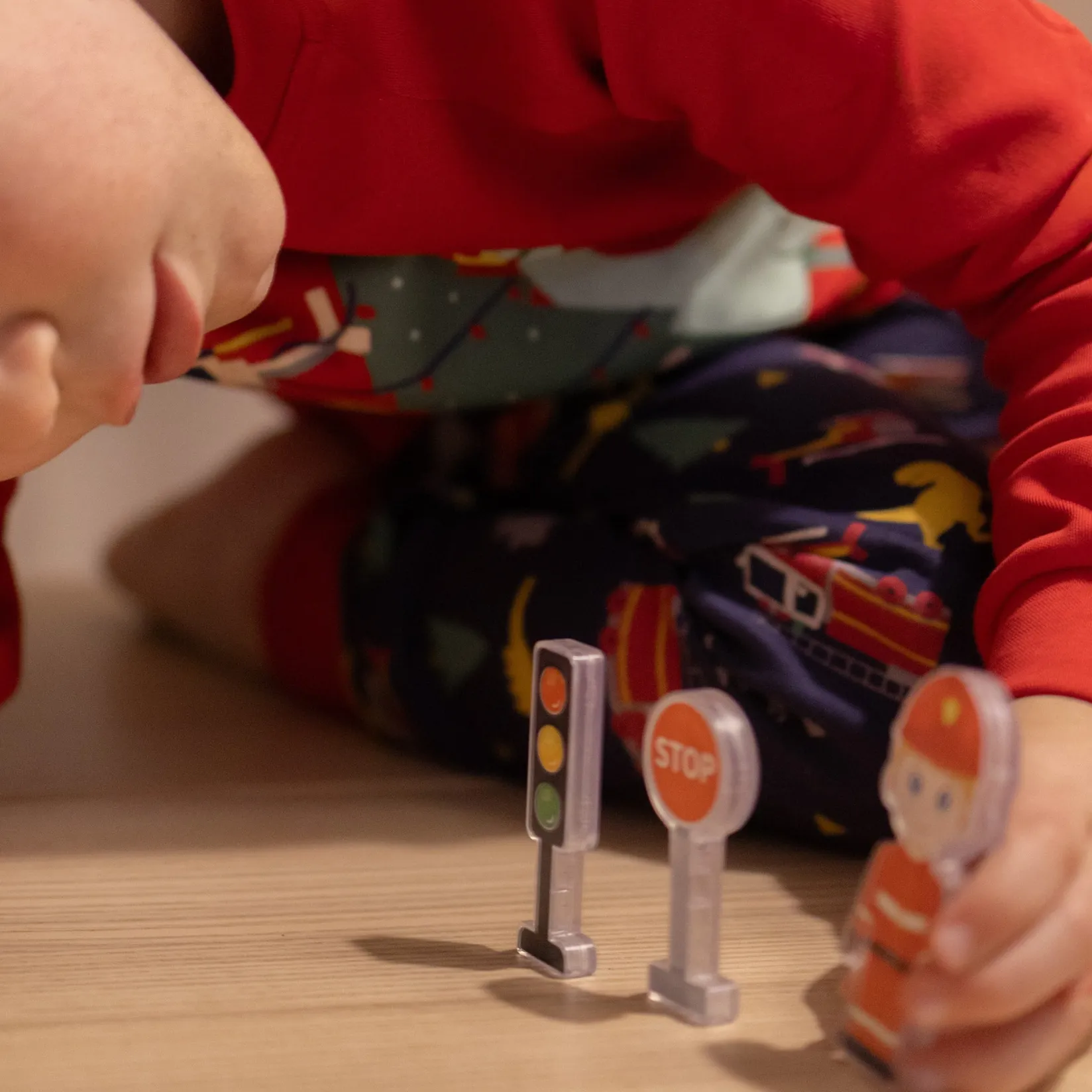 Assembly & Construction>Bebe Confort Magnetic Tiles - Firefighters