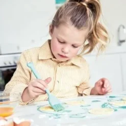 Marius Brush Kids Pretend Play & Imitation