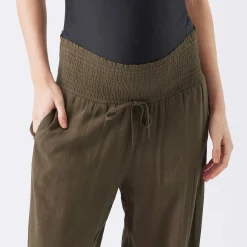 Jeans & Pants><noscript><img width=