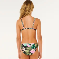 Swimsuits><noscript><img width=