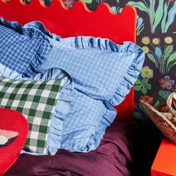 Twin, Full & Queen Beds><noscript><img width=