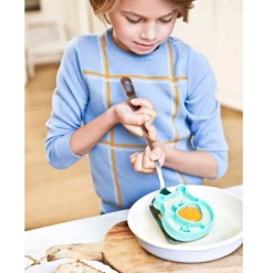 Pretend Play & Imitation>Lilliputiens Moule à Oeuf César