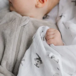 Blankets|Blankets><noscript><img width=