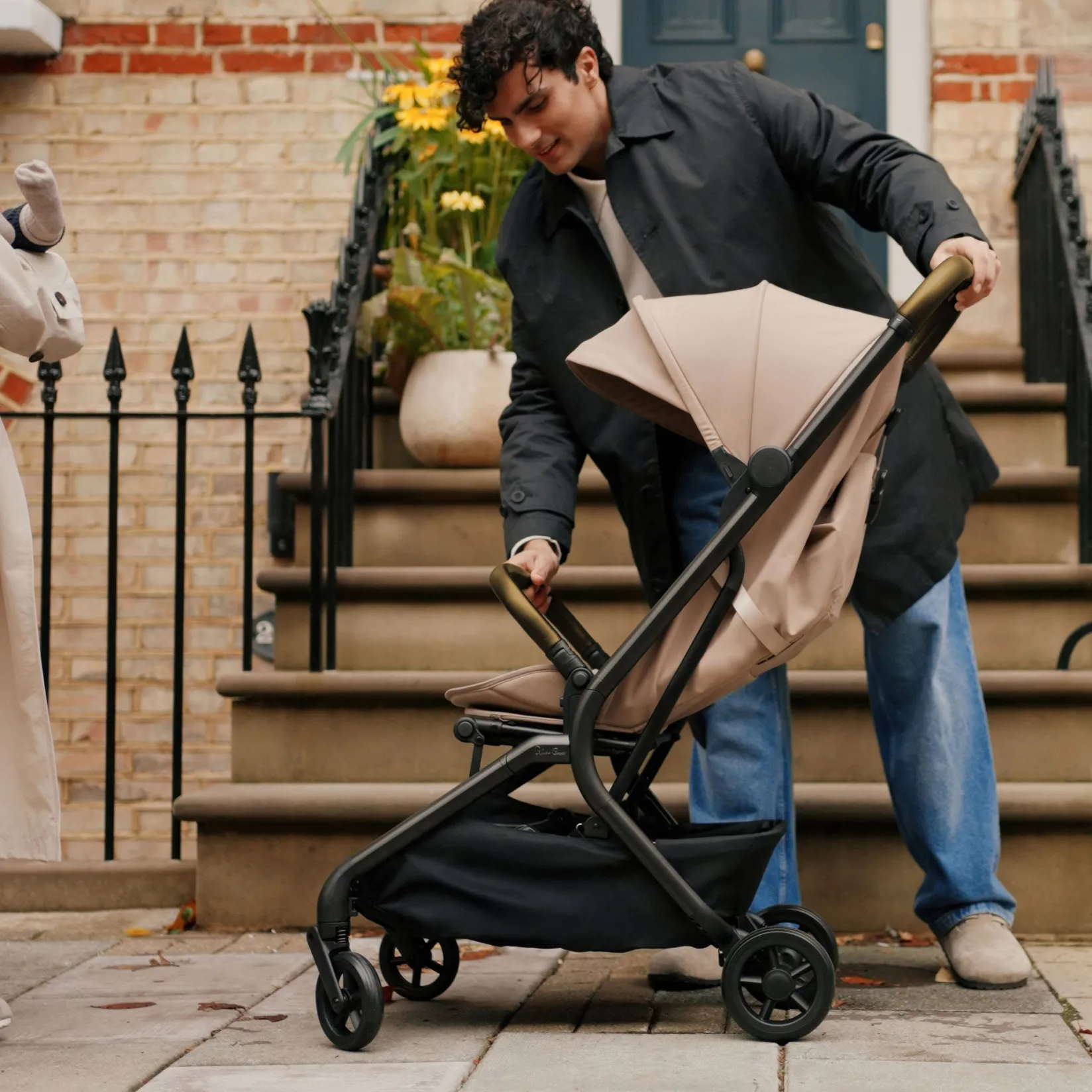 Strollers|Strollers & Trailers>Silver Cross Nia Stroller - Black Onyx